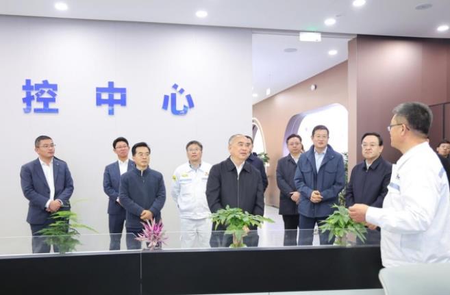 林武在威海调研并宣讲全国两会精神、督导学习教育开展情况时强调 在研究新情况解决新问题上下功夫 着力促进经济社会平稳健康发展