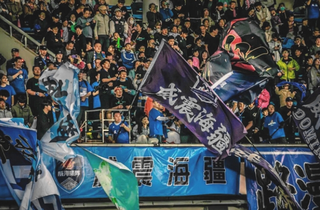 豪取两连胜！威海文旅集团队驰骋齐鲁超赛场球迷千里相随奏响双向奔赴赞歌