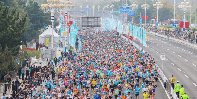 近15000人踏浪逐风！好运山东·2026环翠文旅杯威海半程马拉松举行