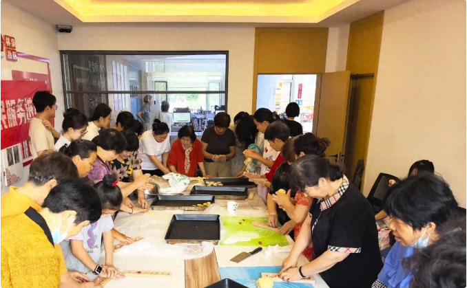 核心价值·旗领威海 | 临港区草庙子镇开展“我们的节日·七夕”文明实践活动